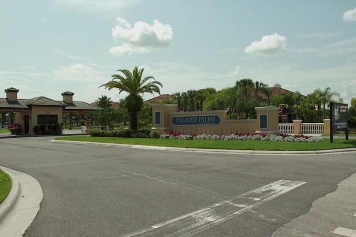 Property Grounds 44 of 48