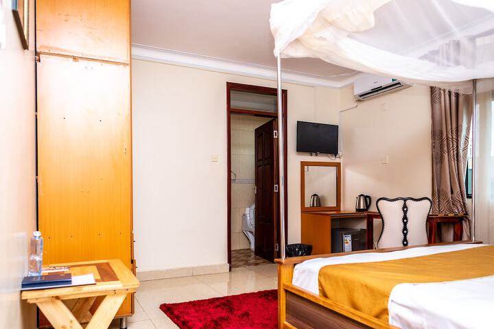 Room 56 of 68