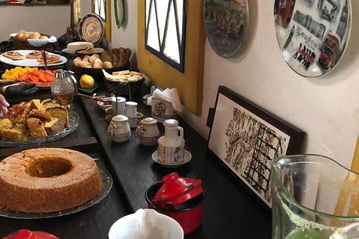Breakfast/Coffee Service 18 of 34