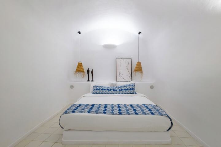Room 2 of 91