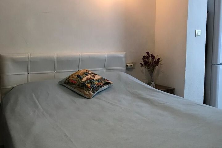 Room 10 of 88