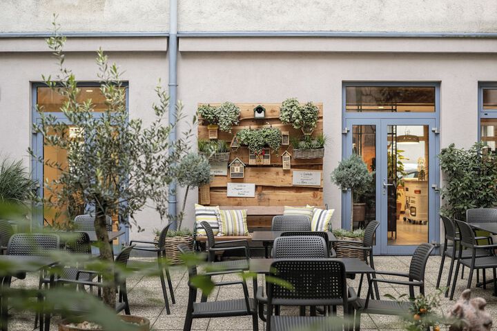 Terrace/Patio 43 of 45