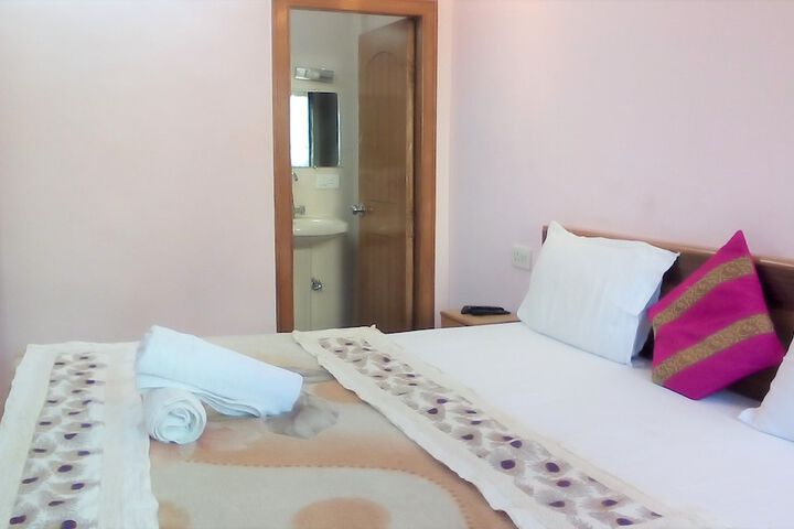 Room 28 of 120