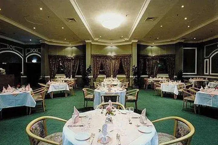 Dining 13 of 13