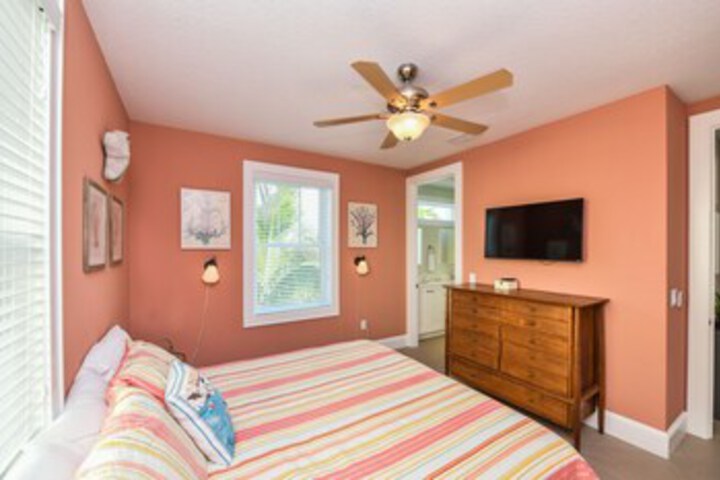 Room 18 of 25