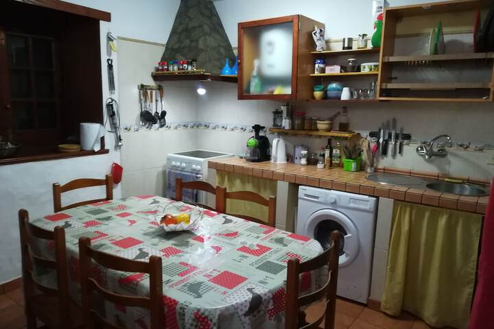 Dining 3 of 14
