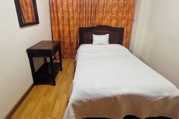 Room 14 of 39