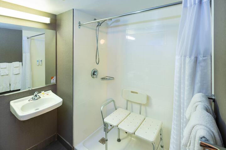 Room 20 of 68