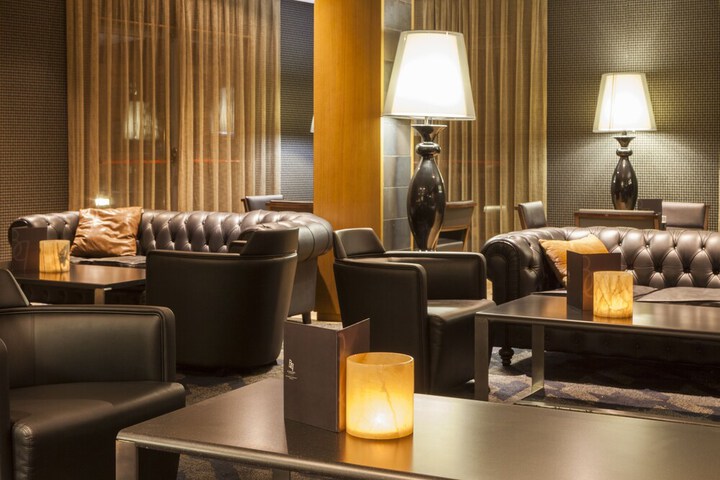 Lounge 109 of 120