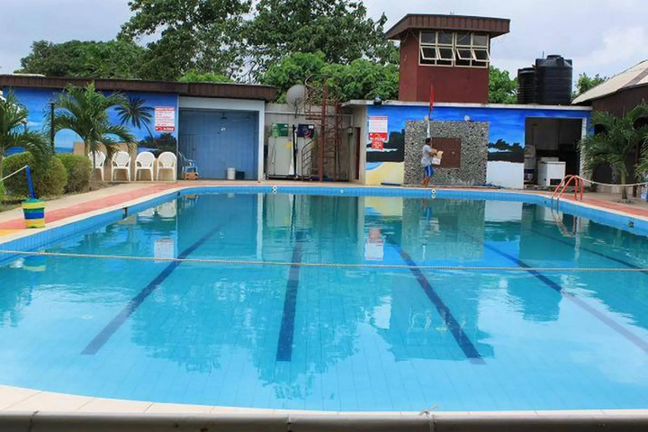 Pool 11 of 25