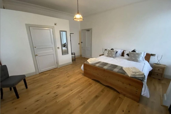 Room 15 of 20
