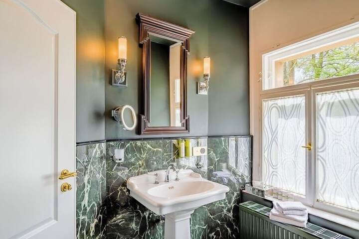 Bath Interior