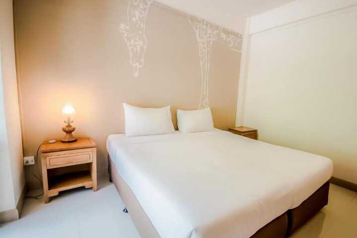 Room 18 of 68