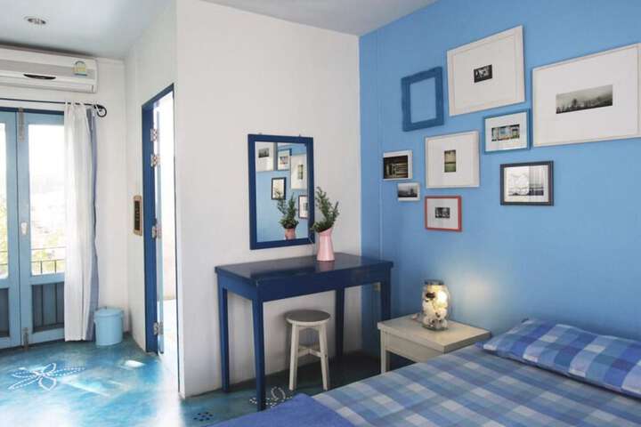 Room 13 of 44