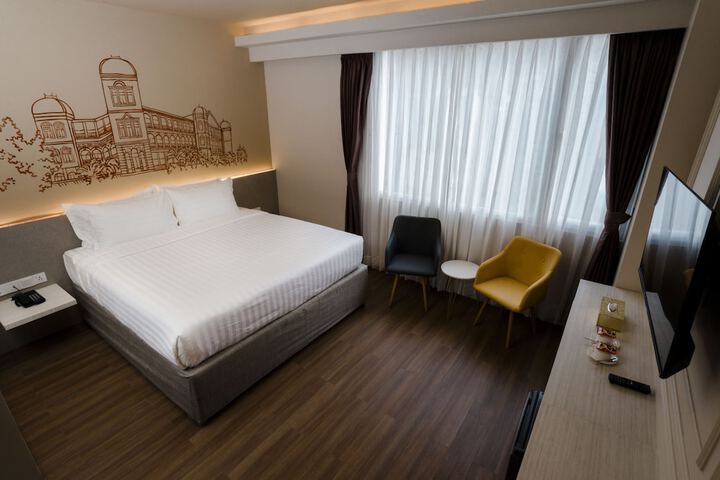Room 7 of 63