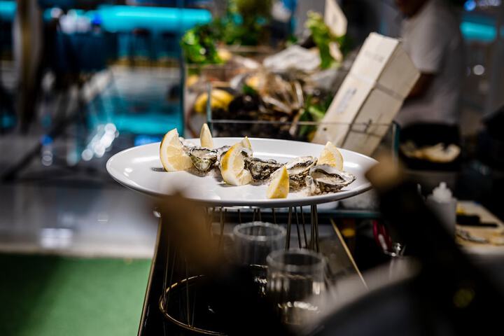 Dining 86 of 147