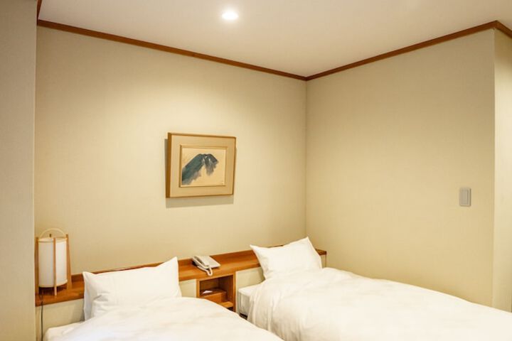 Room 21 of 84