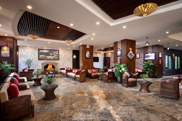 Hotel Interior 7 of 84