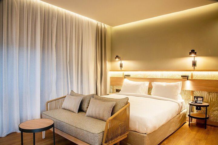 Room 46 of 328