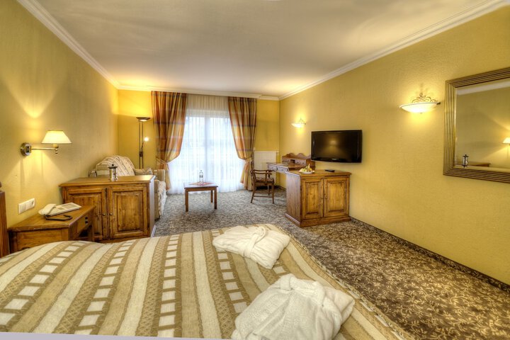 Room 4 of 31