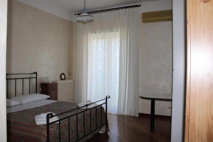 Room 5 of 14