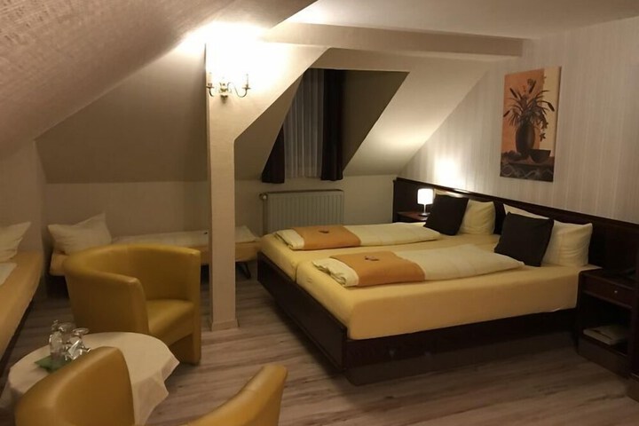 Room 10 of 58