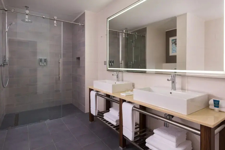 Bath Interior