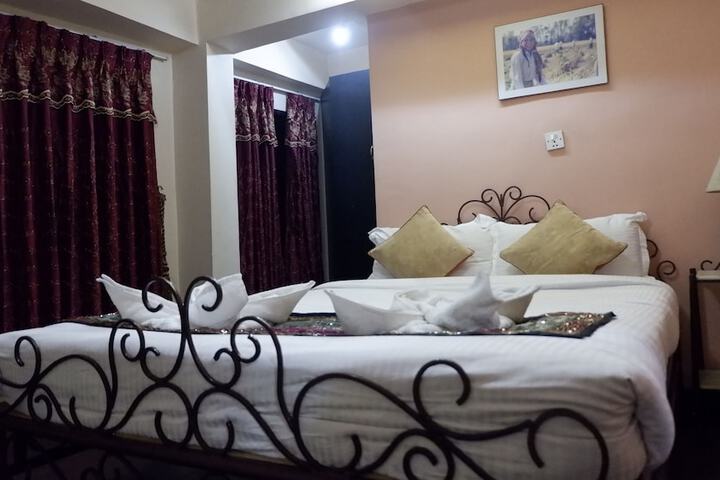 Room 5 of 56
