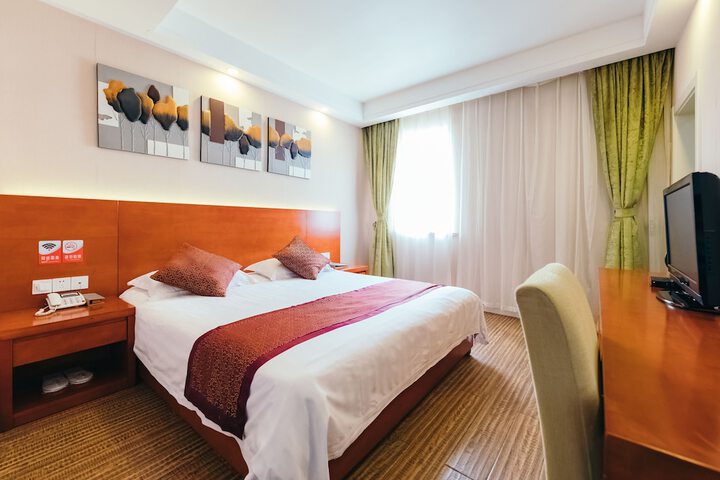 Room 40 of 107