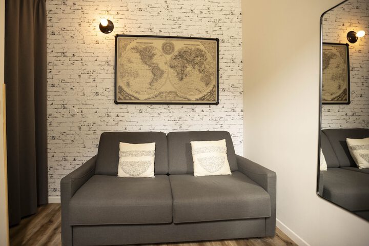 Room 87 of 210