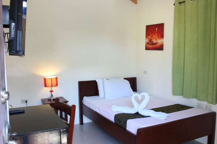Room 5 of 31