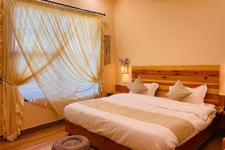 Room 14 of 73