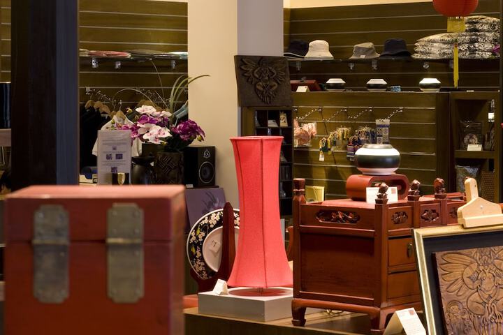 Gift Shop 103 of 187