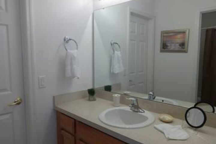 Room 5 of 24
