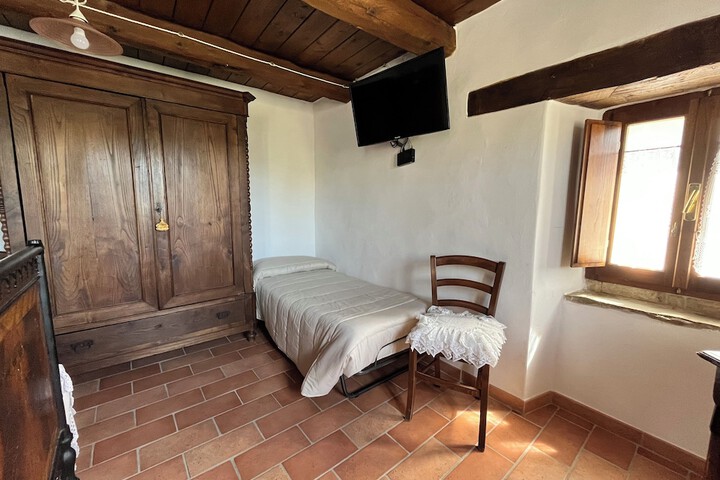 Room 16 of 50