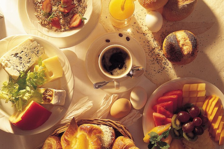 Breakfast/Coffee Service 75 of 103