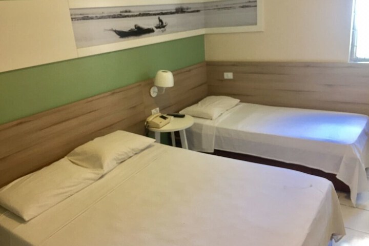 Room 6 of 27