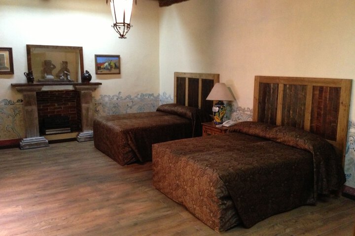 Room 11 of 50