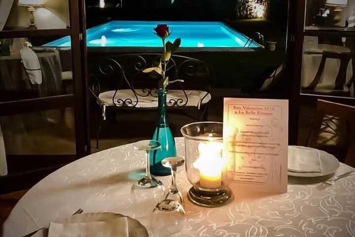 Dining 11 of 20