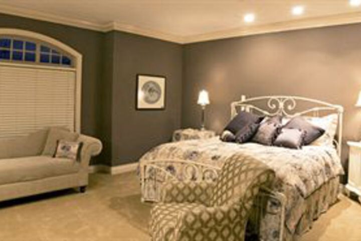 Room 7 of 19