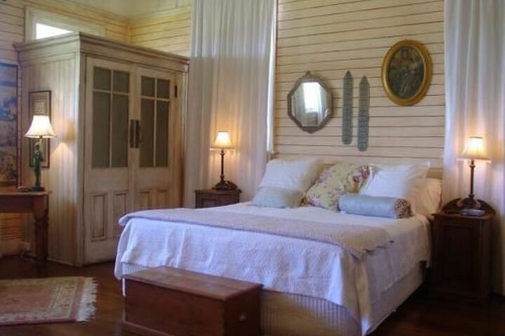 Room 8 of 23
