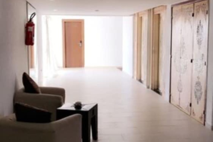 Ballroom/Hall 18 of 22