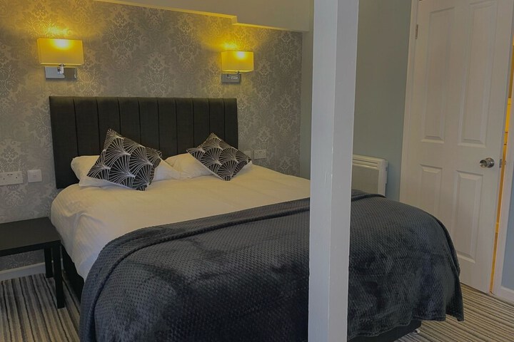 Room 14 of 46