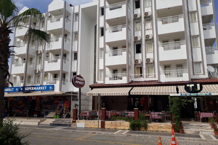 Hotel 32 of 35
