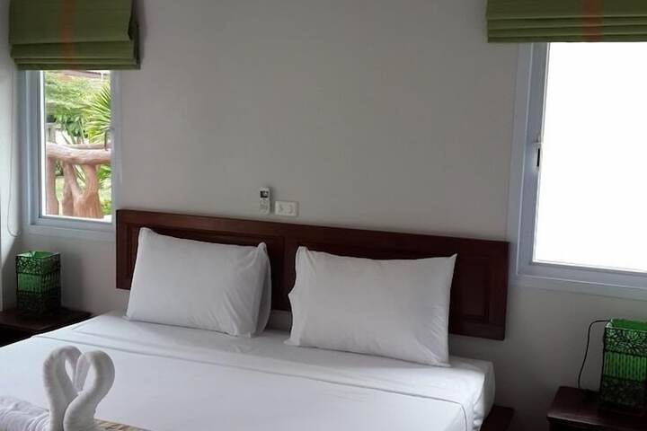 Room 9 of 78