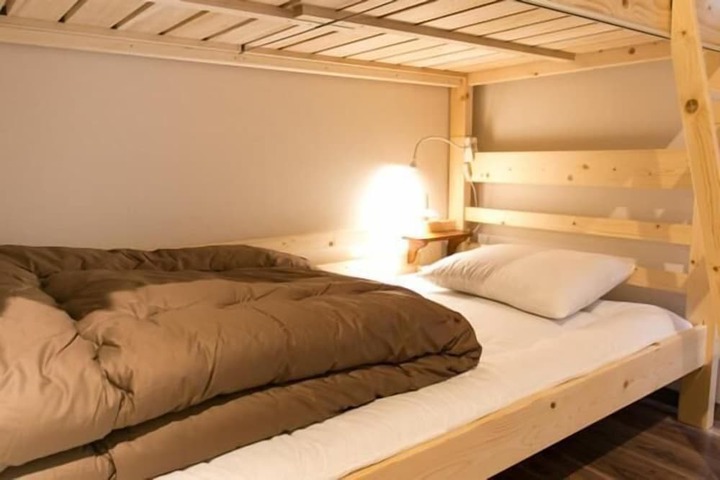 Room 12 of 41