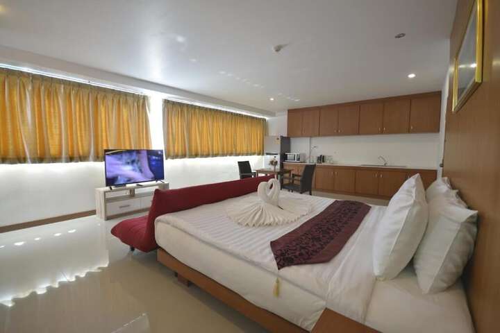 Room 9 of 26