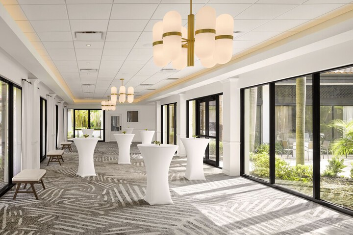 Ballroom/Hall 44 of 54