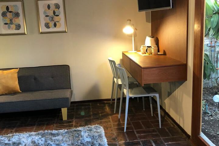 Room 5 of 64