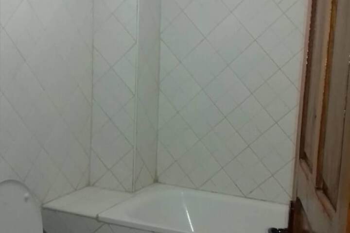 Room 25 of 51